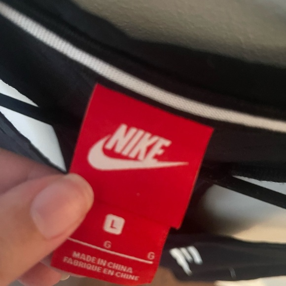 Nike Women's Black Tank Top - Picture 2 of 3